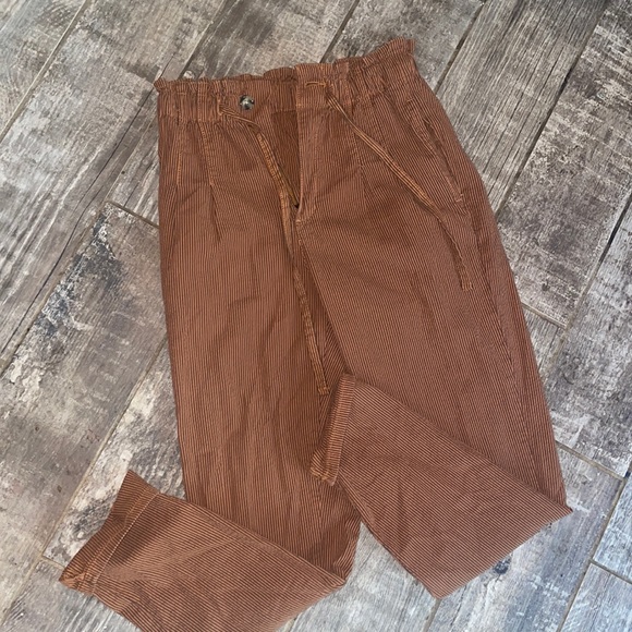Arizona paper bag waist brown pants - Picture 1 of 6